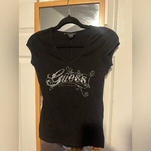 Size Small Guess Women's Black V-Neck Top, Y2K tee